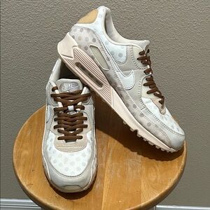 Nike Air Max 90 Shimmer Polka Dot Sand. CZ1929-200.